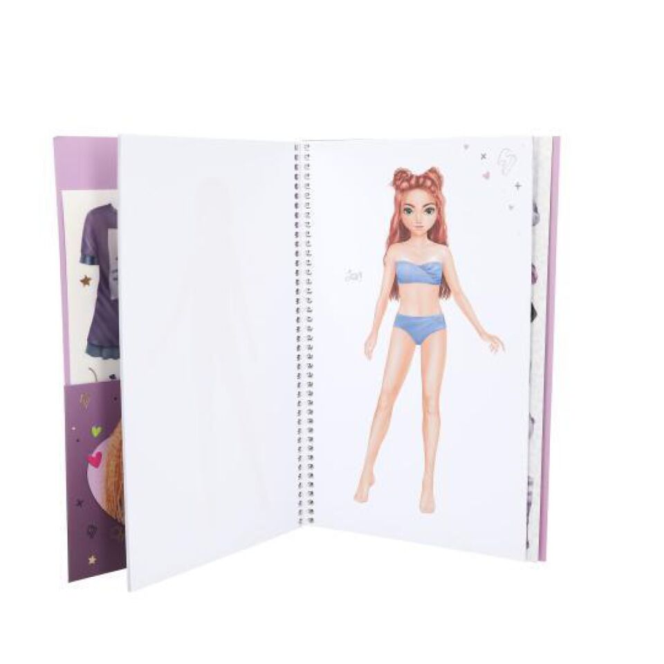 Top Model Büyük Çıkartma Kitabı Rebelki