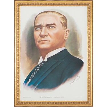 İnter 50x70 Varaklı Çerçeve Duvara Monte Atatürk Portresi