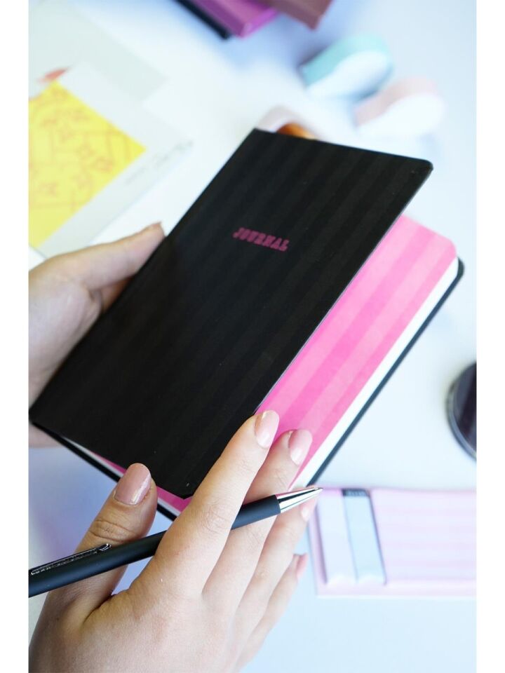 Victorias Journals Sert Kapak Defter 13x18 Cm 128 Sayfa Ayna Tükenmez Kalem Potit Set