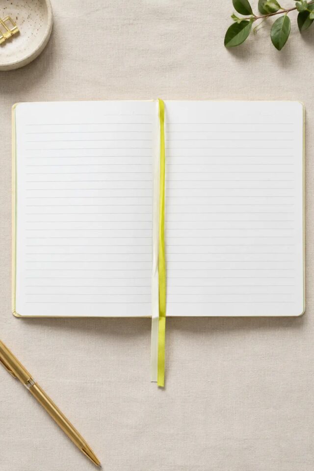 Victorias Journals Amour Vegan Deri Sert Kapak Defter A5 100 Gr 96 Yaprak Çizgili Kutulu Sarı