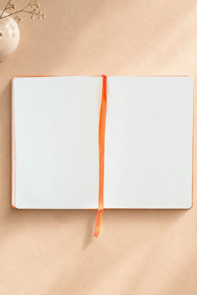 Victorias Journals Fleur Vegan Deri Sert Kapak Defter A5 120 Gr 80 Yaprak Noktalı Kutulu Mavi