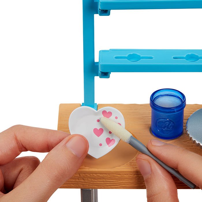 Barbie Nin Sanat Atölyesi Oyun Seti 