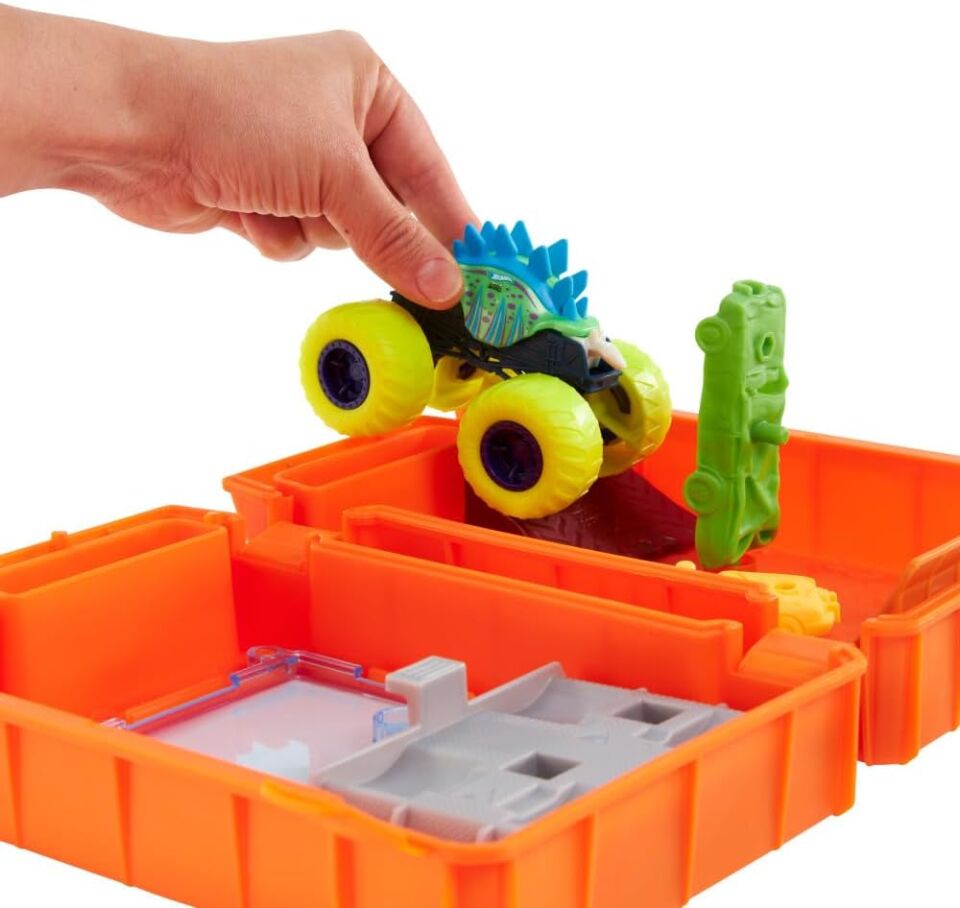 Hot Wheels Monster Trucks Taşınabilir Oyun Seti