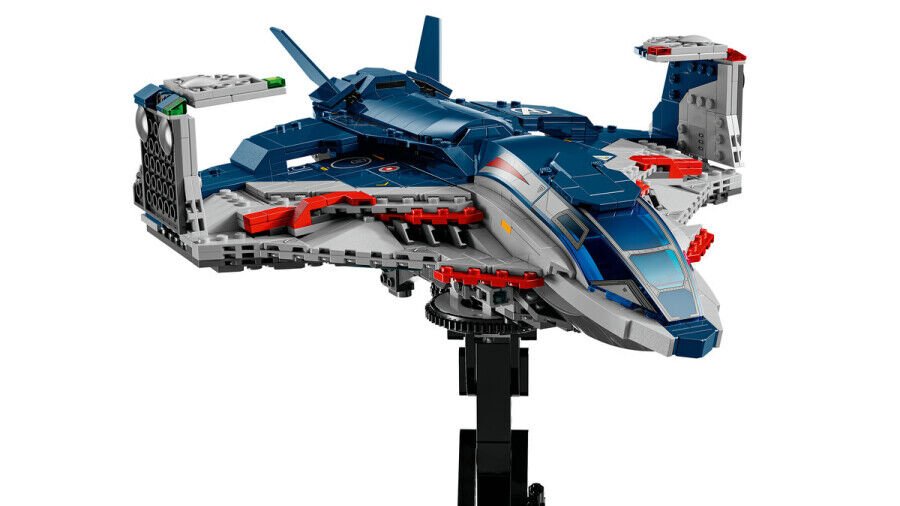 Lego Avengers Quinjet