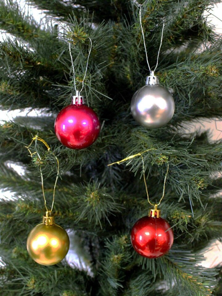 Astaş Yılbaşı Topu 4 Cm Karışık Renkli 12 Li