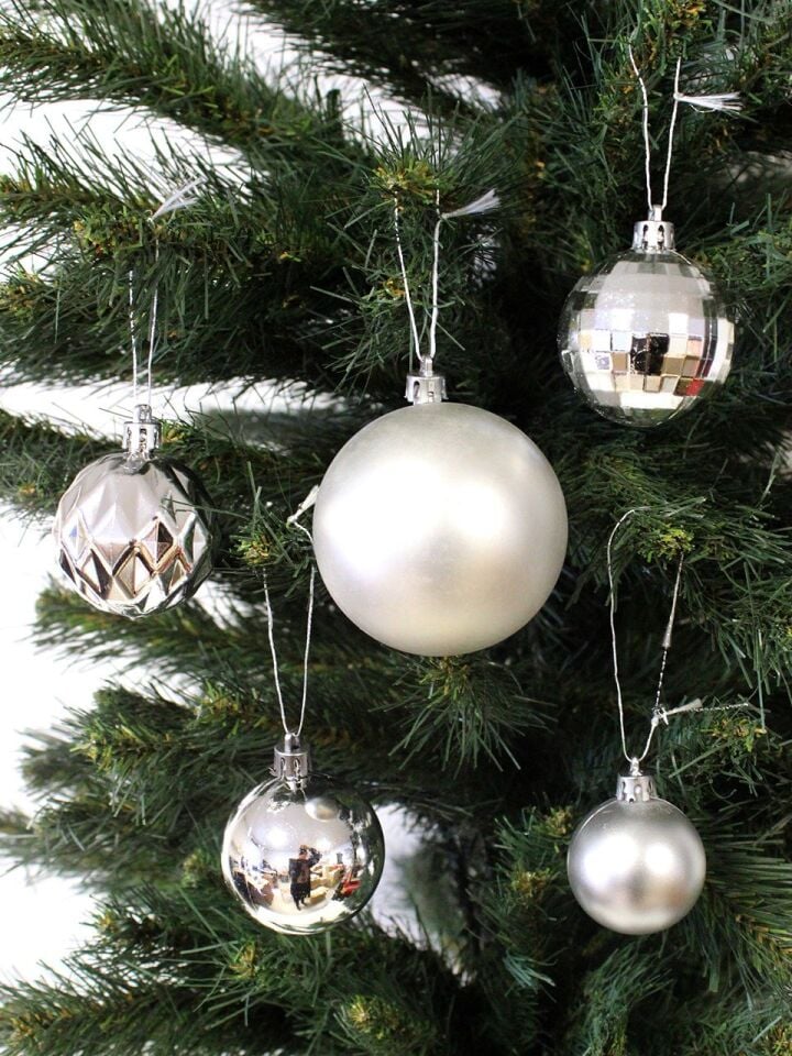 Astaş Yılbaşı Topu Karışık Paket Gümüş Renk 20 Li