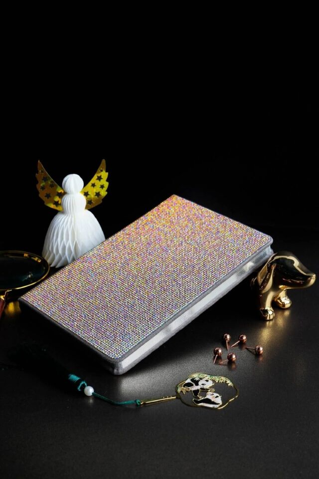 Victorias Journals Diamont Sert Kapak Defter A5 80 Yaprak İvory Çizgili Gümüş