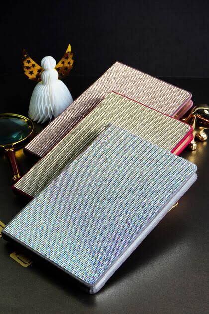 Victorias Journals Diamont Sert Kapak Defter A5 80 Yaprak İvory Çizgili Gümüş