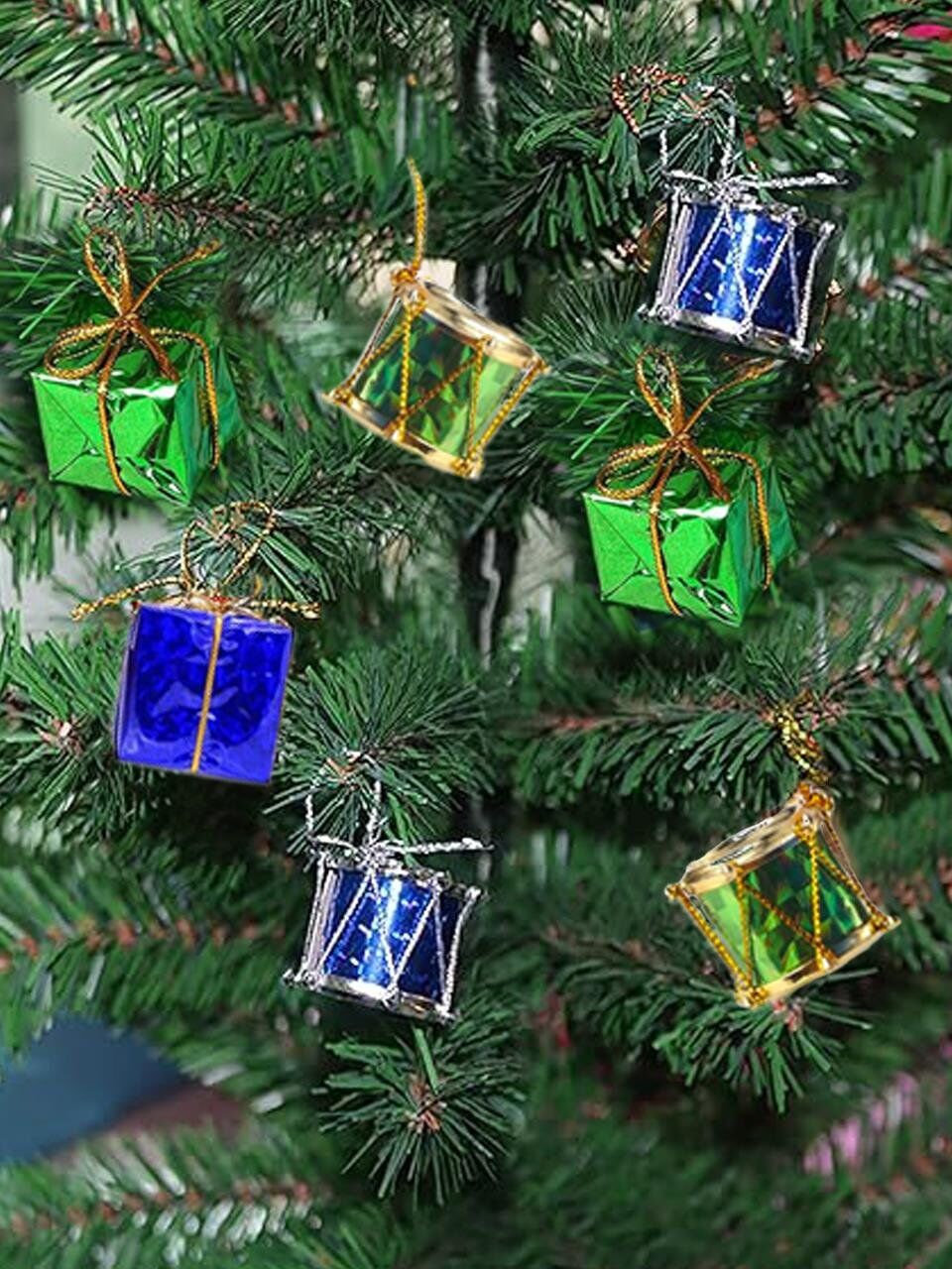 Astaş Karışık Çam Ağacı Süsü Hediye Paketli Ve Davullu 12 Li