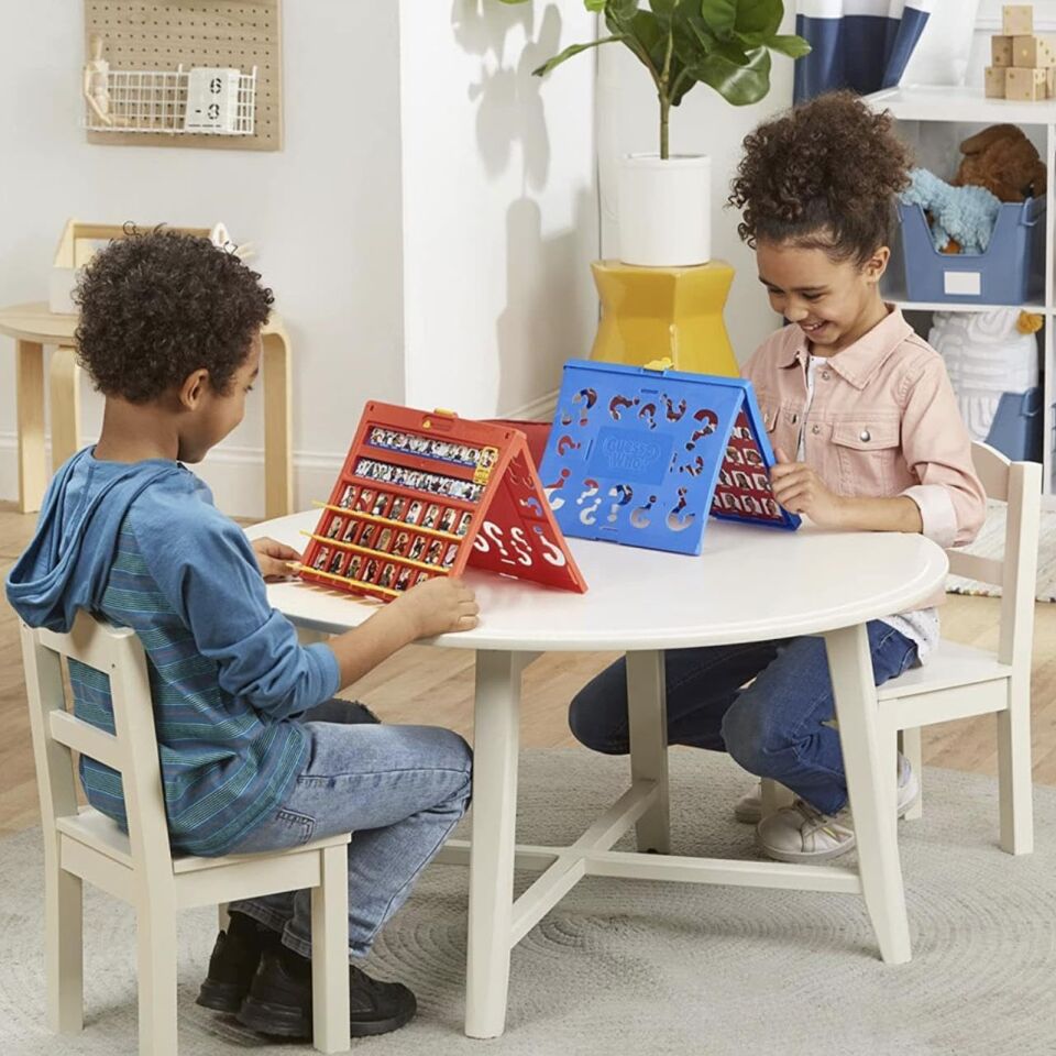 Hasbro Bil Bakalım Kim