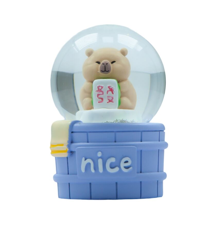 Taros Küçük Boy Nice Capybara Işıklı Kar Küresi