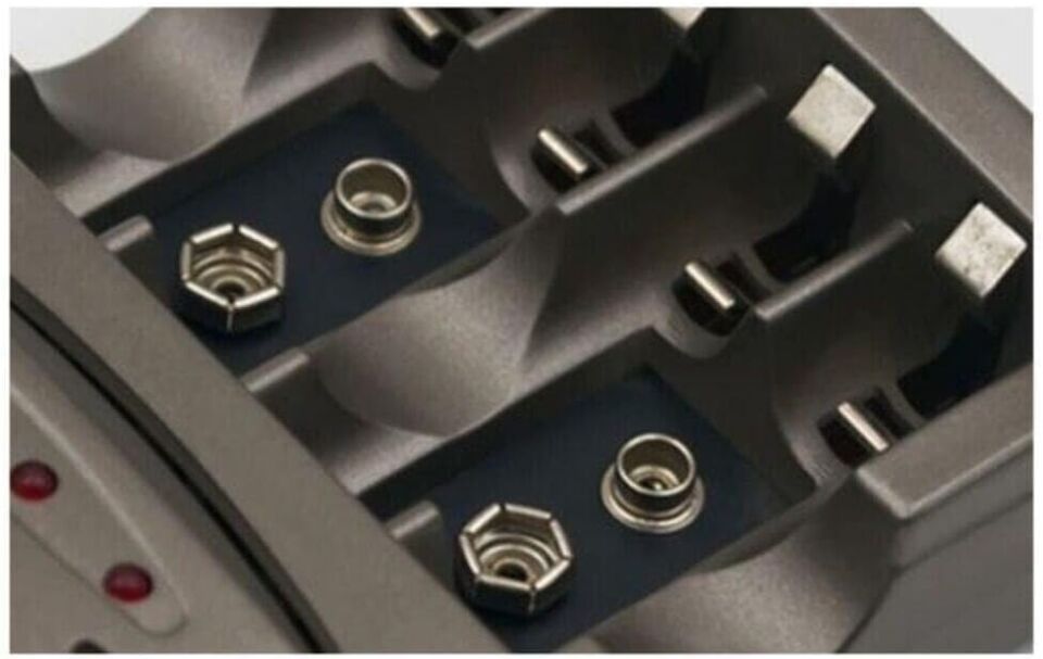 Sertec C802 Pil Şarj Cihazı