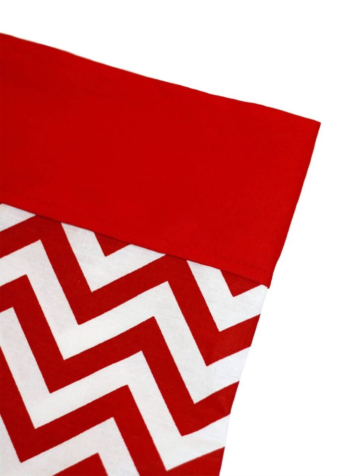 Astaş Zigzag Desenli Yılbaşı Çorabı 18x35 Cm