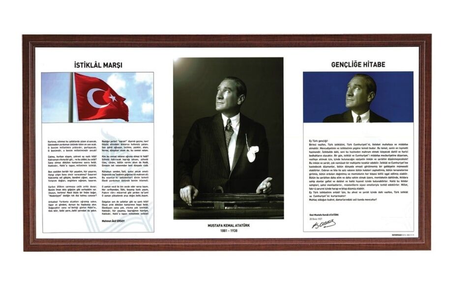İnter 50x90 Pramid Çerçeve Duvara Monte Atatürk Köşesi