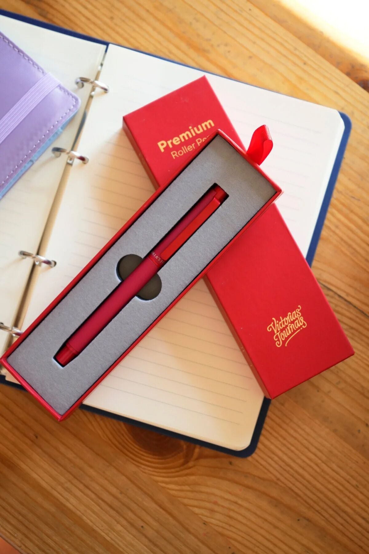 Victoria'S Journals Premium Roller Kalem Kutulu Kırmızı