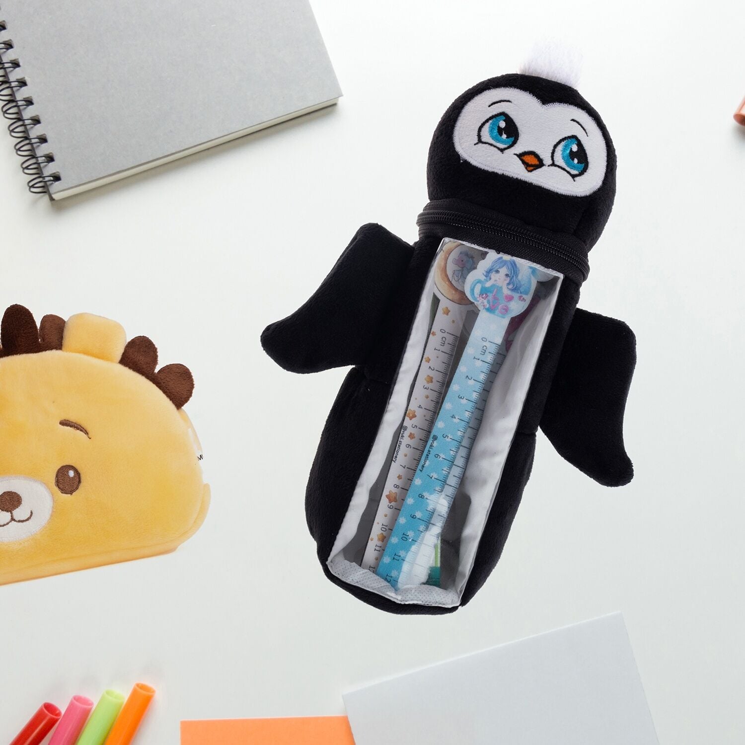Vuki Peluş Penguen Kalemlik