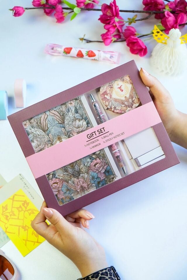 Victorias Journals Sert Kapak Defter 13x18 Cm 128 Sayfa Ayna Tükenmez Kalem Potit Set