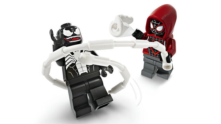 Lego Venom Robot Zırhı Mıles Morales’E Karşı 